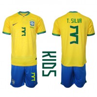 Dječji Nogometni Dres Brazil Thiago Silva #3 Domaci SP 2022 Kratak Rukav (+ Kratke hlače)